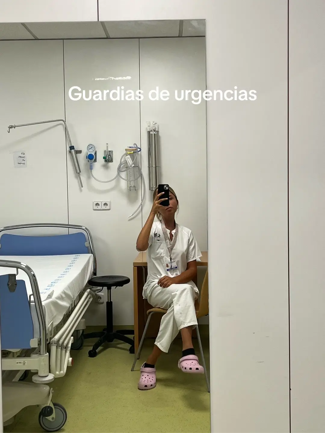 Lo he pasado realmente mal en estas guardias, sobretodo de 24 h que no tienes tiempo ni para ir al baño. Siemrpe saturada la urgencia…