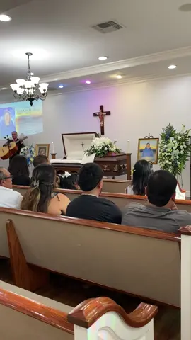 Procecion con Mariachi en Funeraria Pilar✝️  #funerariagarland #funerariapilar #dallasfuneralhomes #fyp #foryoupage #explore #dfwfuneralhome #garlandtx #funeraria #funeral #funeralhome 