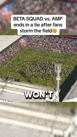 BETA SQUAD vs. AMP charity match end in a tie after fans and pitch invaders storm the field🤯 #sketch #thesketchreal #betasquad #amp #betasquadclip 
