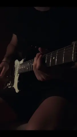 November Rain first solo #gunsnroses🌹🔫 #slash #electricguitar #fypシ #viral #guitartok #guitar #novemberrain 