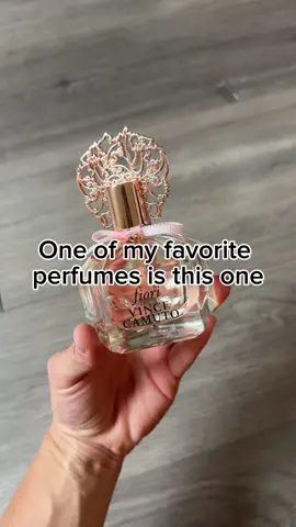 #vincecamuto #smelldivine 
