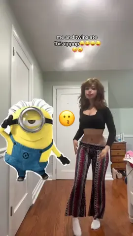 dont play #rockyohips #minions 