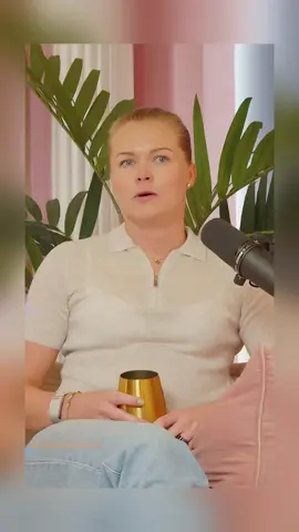 How LONG Are Her Flaps?! #podcast #podcasting #savinggrace #gkbarry #cheating #Relationship #LoveIsland #trending #foryou #girlfriend