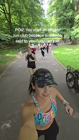 you can always sit with us :) nyc gals went for a run this morning and it was magic #rungroup #runclub #girlswhorun #runninggirl #runner #runlikeagirl 