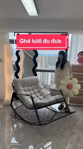 Từ khi có chiếc ghế này,tôi có thể ngồi ngoài ban công cả ngày,và nó có thể ngồi 2 người một lúc #gheluoidecor #gheluoi #decor #trangtrinhacua #decorphongngu #ghebapbenhthugian 
