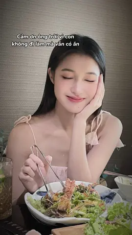 Trend vậy thôi, chứ phải đi làm nhiều #xuhuong #nguyenphuongnhi #ahauphuongnhi #phuongnhi #phamnhatvuong 