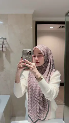 Lagi suka dangdut 😁