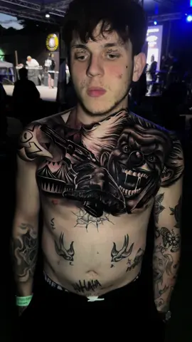 Napoli tattoo oxpo  Vado a napoli per ratuare un petto intero in soli 3 giorni  • • • #tattoo #tattootiktok #napoli #tatuaggio #perte 