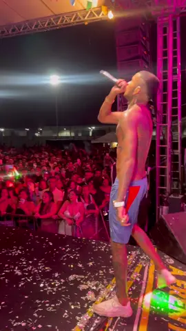 SHOW DE NEIFF 😍  reprodução: @ANDERSON NEIFF 👍🏻👎🏿  #emalta #videoviral #n1influencer #osneiffs #andersonneiff #stoysdeneiff #neiff #mansaon1neiff #caioneiff 