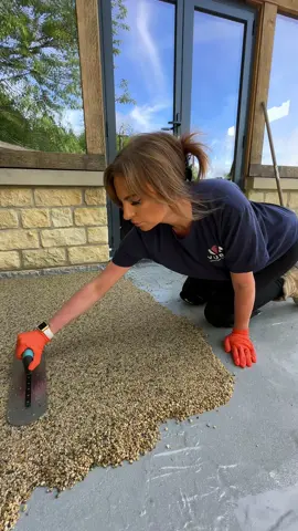 Shoutout to Mrs Chicken 🐓 - she doesn’t only create our content but she’s now on the trowel 👏 using as always the game changing product ‘moisture tolerant’ from Vuba 🔥  Have a fantastic week guys & we shall see you soon 🫶🏼  #fyp #foryou #foryoupage #construction #resin #gardendesign #garden #landscaping #landscaping #landscapedesign #construction #Home