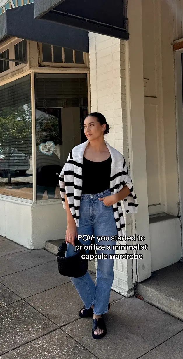 And now getting dressed is SOOO much easier! If you are struggling with your personal style let me know and I'll try to help🤍 #capsulewardrobe #simpleoutfit #styletips 
