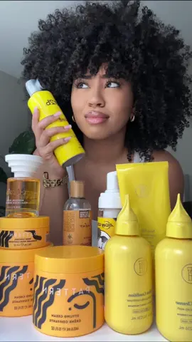 What are your go to curly hair products?? #curlyhair #curlyhairtutorial #curlyhairroutine #curlyhairproducts 