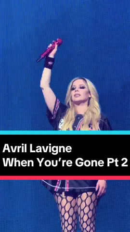 “When You’re Gone” part two #greatesthitstour #avrillavigine #talkingstick #phoenix #whenyouregone  @Avril Lavigne 