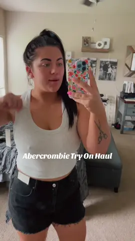 Are the baggy shorts in or???? #abercrombie #tryonhaul #clothes #fashion #haul #shorts #Summer #summervibes #foryoupage 