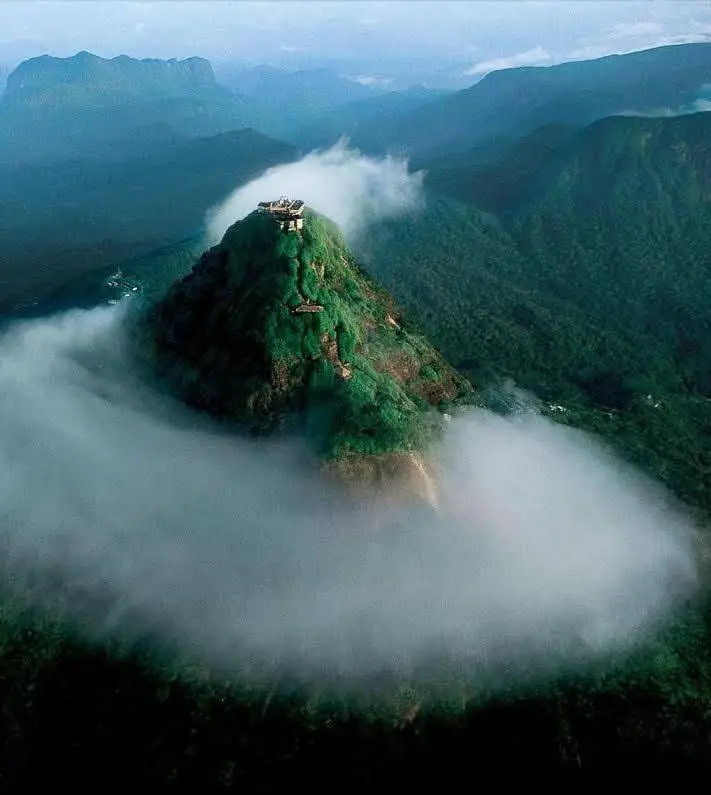 Adam peak Sri Lanka ❤️ #viraltiktok #HITMEHARDANDSOFT #burhantv #fullforyou #skeditor05 #Foryoupage 