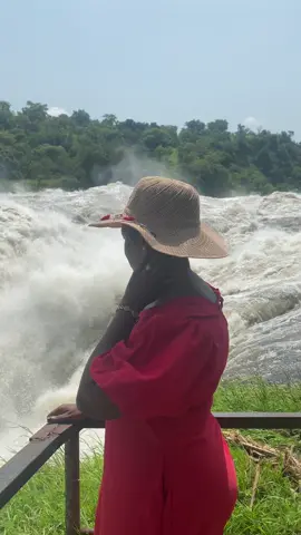Sound on and the thunderous Murchison Falls is roaring 😅 Well Uganda is truly the Pearl of Africa 💚 #tiktoktravel #travelluxury 