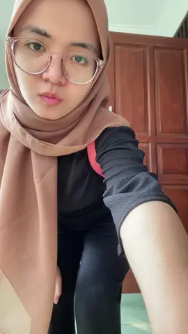 Ketebak gak gerakannya? #setoroutfitceunah #setoroutfit 