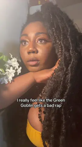 The Green Goblin isn’t THAT much of a villain #spiderman #marvel #comedy #comedian #nerd #blerd #roxxyhaze 