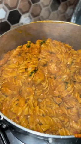 Best cook in the house #fyppppppppppppppppppppppp #fypシ゚viral #food #eldestdaughter #eldestsister #cooking #Recipe 