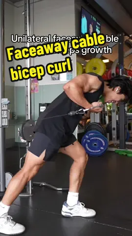 A big thing to be mindful of when you do the unilateral faceaway cable bicep curl is the amount of shoulder extension you put your arm into. This changes the resistance profile of the exercise making it less lengthened focused (which we presumably do not want) #fyp #Fitness #gym #bodybuilding #TikTokTaughtMe 