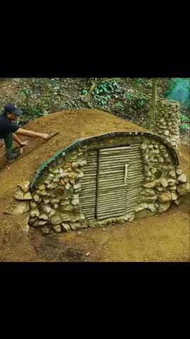 Bushcraft Shelter Survival In The Forest - Camping Alone #bushcraft #camping #survival #shelter #Outdoors #wildlife #building 