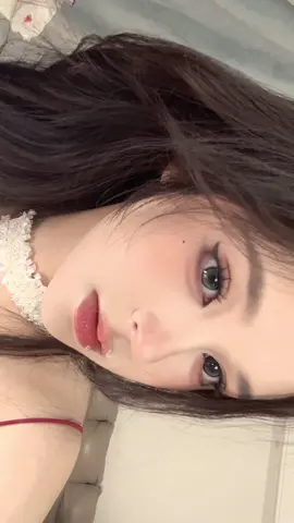 小猫眼妆妆教😺非常上镜也很日常的妆 ID: 魏老实 #douyinmakeup #douyin抖音 #makeuptutorial #douyin #douyin_china #makeup #makeuplook # 小红书 