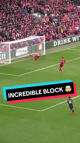 That INCREDIBLE goal-line clearance from Millie 👏