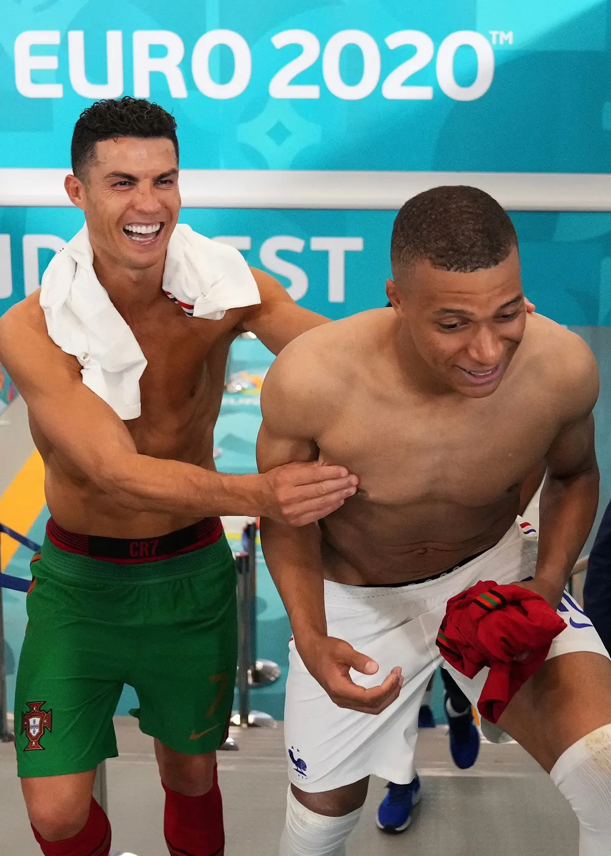 Cristiano 🤝 Kylian #EURO2024 #Ronaldo #Mbappe #France #Portugal 