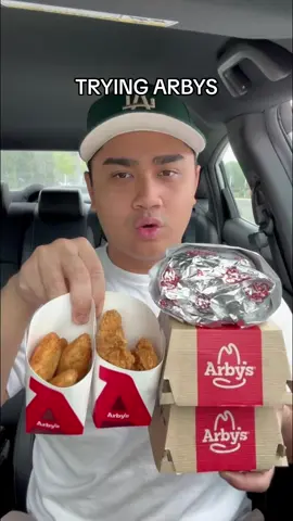Trying Arbys! #fyp #foryou #fastfood #arbys #sandwich #burger #cheeseburger #chicken #shake #tastetest #review #mukbang 