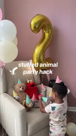 s/o to @Tiernee Agricola for this idea right before my daughters birthday it was one of the cutest things ive ever seen 🥹  #birthdaymorning #birthdayparty #secondbirthday #2ndbirthday  #motherhood #diymom #toddlermom #toddlerbirthday #toddlerparty #toddlermom #sahm 
