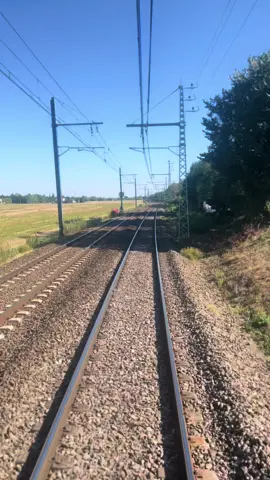 Le Pass rail est disponible pour tous les moins de 27 ans ! passrail.gouv.fr #voyage #train #france