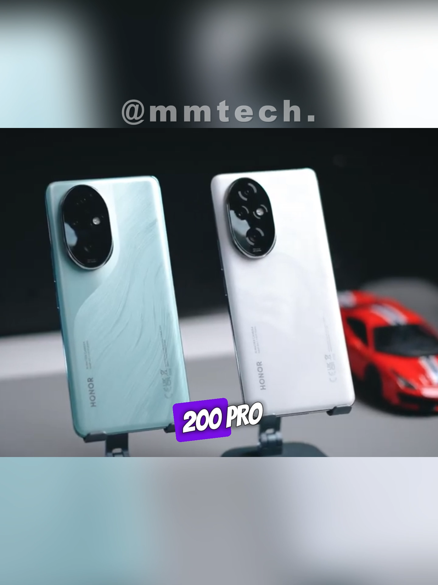 Mais um celular incrível que não virá para o Brasil. Estou falando do Honor 200 Pro, que foi lançado na China no final do mês passado. Ele conta com duas câmeras frontais, sendo a principal de 50MP que grava em 4K e uma câmera de profundidade de 2MP. Possui bateria de 5200 mAh, recarregável a 100W. Tela OLED de resolução 1.5K. E também conta com o poderoso Snapdragon 8s Gen 3.