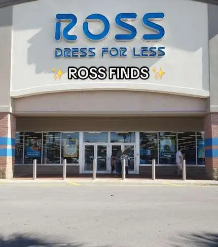 Ross is a hit or miss for me sometimes , But on this day I wanted to take everything Home especially this Accent chair 😍  @Ross Dress for Less  #finds #rossfinds #shopwithme #fyp #foryou #summerfinds #latinacontentcreator #MomsofTikTok #sahm 