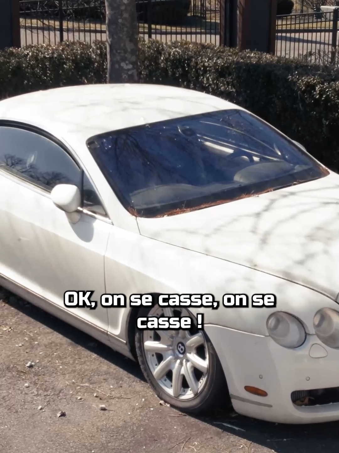 On aurait pas du franchir ce portail... #urbex #bentley #abandonne #lieuxinsolites