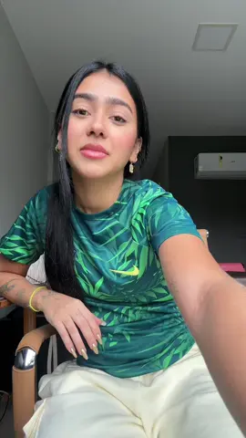 desconfiada não, intuitiva 🧙🏼‍♀️