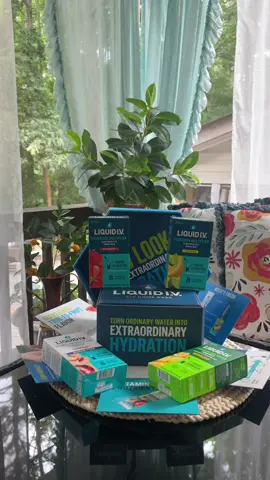 💦 im going to be so hydrated this summer 🍓 thanks to @Liquid I.V. ☀️ - cant wait to try them all out! 🌈 - #liquidiv #liquidivhydration #hydration #Summer #pr 