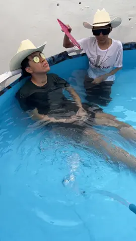 #destacame #comedia #viralvideo La alberca del patron 🏊‍♂️💦