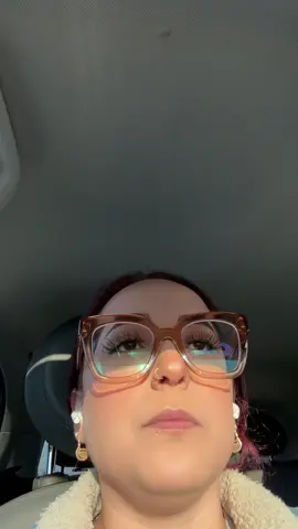 double bubble double chin 🤣😭 this been sitting in my drafts . here yall go 🫶🏼💀 #bubblegum #gum #asmr #viral #tiktok #fyp #chewinggum #glasses #doublebubble #popping #smacking #doublechin #random #weirdcore #sammisole #bubbles #hubbabubba 