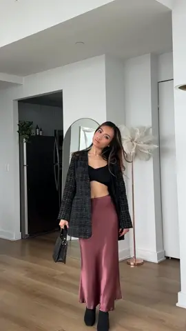 Neither of us really likes the other but it's a good time and I like getting ready 🙂 #outfitinspiration #outfitideas #grwm #outfits #nycoutfit #datenight #outfitoftheday