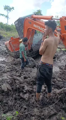 berusaha #viral #mekanikmuda #kontraktor #exsavator #MEKANIK 