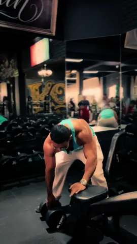 Faruz Tip 😤🦾🤣 #ESTRENO #faruzfeet #faruz #rapmexicano #gym #Fitness #bodybuilding #gymmotivation #gymrat @Damian kong 