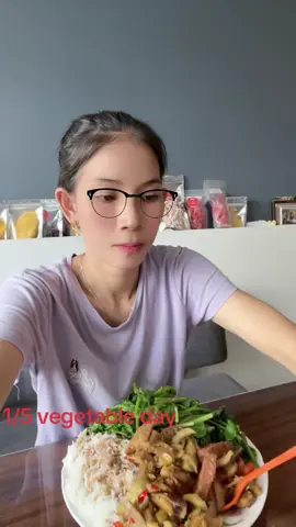 1/5 vegetable day invite everyone to eat.