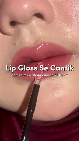 Lipgloss cuman 20ribuan? @OMG  #OMGNeverFade #GlossFinish #OneSwipeSlay #PlumpyTBI #ombrelips #lipgloss #lipvinyl #makeuphacks #tipsmakeup 