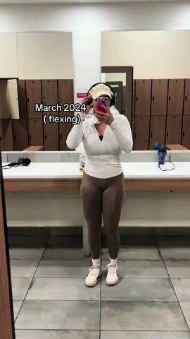 consistency is key to making progress in many areas of life. Keep showing up, even when it's hard! #weightloss #weightlosstransformation #weightlosscheck #fatloss #gymmotivation #GymTok #postpartum #Summer #motivation #discipline #fyp #keepshowingup 