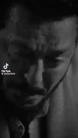 ماذا لو عادت أمي ! اه اه اه اه اه اه 💔  ينتهي جميع الحزن ويتصلح جميع هذا الخراب  الداخلي وتصمت كل هذه الضجه وتتحول الدنيا من الاسود الي الابيض وينجبر إنكسار قلبي ويستقيم ظهري  اللهم ارحم أمي أضعاف إشتياقي وإحتياجي لها 😥😢😥💔