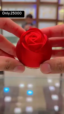 Beautiful Gold ring #Gold jewellery #Gold #Gold Price in Pakistan #21Kt gold#Gold engagement ring sample#Elegant gold ring #Casual gold ring 💍🔐#Foryou #ForyouPage #TiktokTrendingVideo#Sorah Bakra last rukoo