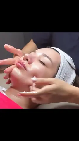 #sumisbeautysalon #sukkur #facemassage #massagetechnique #beauty #relaxing #trendingvideo #growmyaccount #foryoupageofficiall 