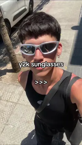 #y2k #y2kaesthetic #y2ksunglasses #cyberpunk #sunglasses #accessories #style #fashion #men #women #fypage #outfit #recommendations #outfitideas #fypシ゚viral 