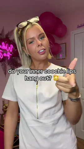 If your coochie is an outie - watch this 🐱🤗 #bodypositivity #normalisenormalbodies #womensbody #educational #waxing #femaleanatomy 