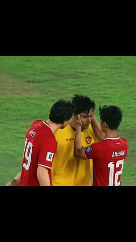 Sumpah nangis banget liat ini 😭 nandoo semangattt! #Timnasday #fifamatchday #fifa #timnasindonesia #briliga1update #fyp #viral #liga1indonesia #liga1 #timnassenior #timnasu23 #ernandoarisutaryadi 